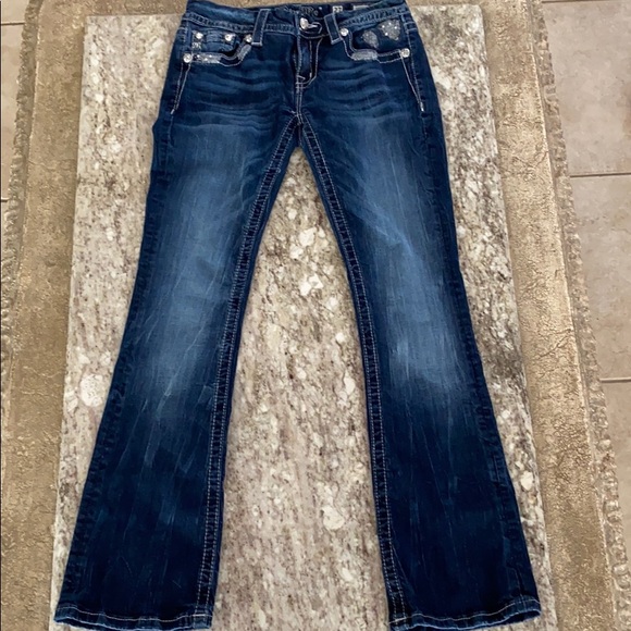 Jeans - Picture 1 of 3